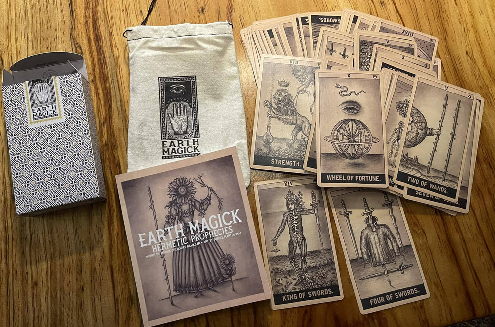 Earth Magic Tarot Deck by Daniel Martin Diaz Tarot Deck