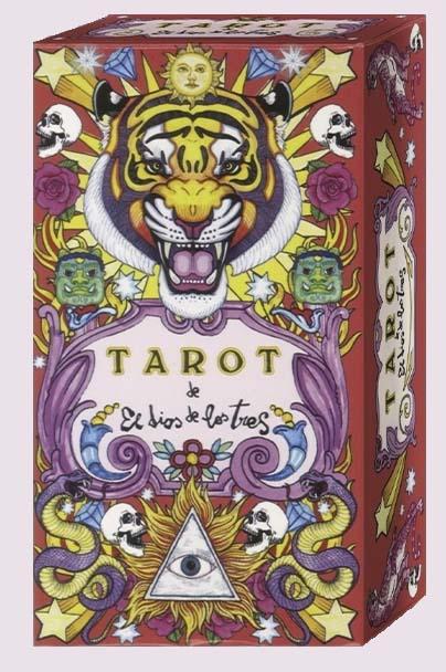 Tarot de El Dios de los Tres Tarot Deck